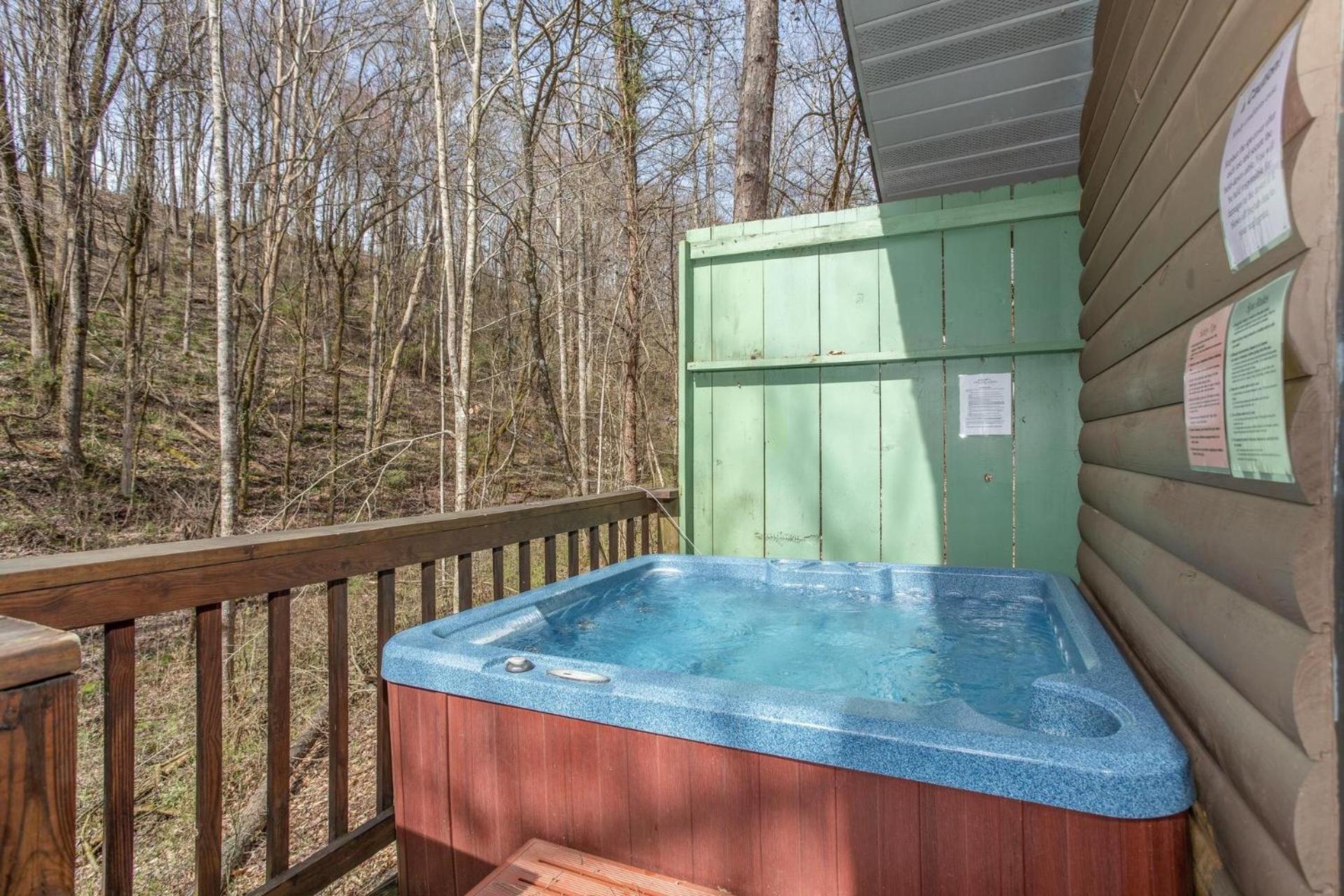 Bear Mountain Hollow-Get Away From It All In A Cozy Cabin With A Hot Tub,Arcade & Deck Close To Town Pigeon Forge Exterior photo